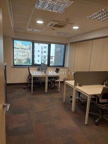 Co-working desk In A Business Tower  In Strovolos, Nicosia - 1