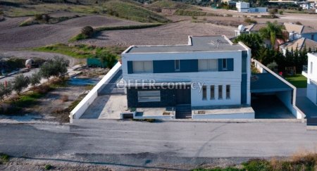 New For Sale €345,000 House 4 bedrooms, Agia Varvara Nicosia
