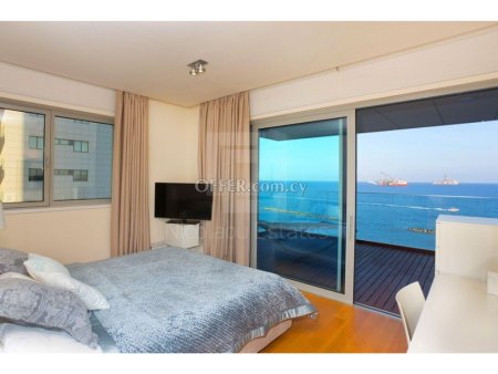 Exclusive seafront three bedroom apartment for sale in Neapolis area - 1