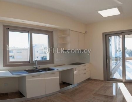 3 Bedroom Apartment with Sea View in Agios Tychonas Area - 9
