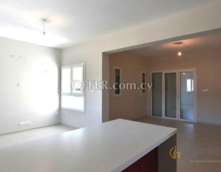 3 Bedroom Duplex in Agios Tychonas - 8