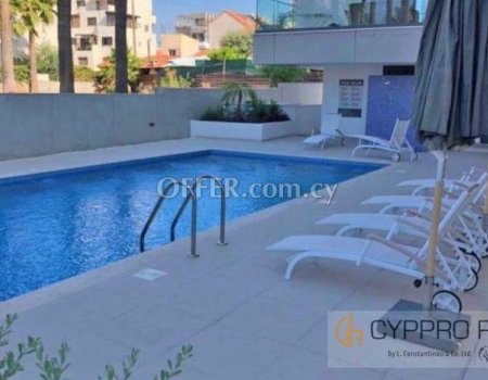 3 Bedroom Penthouse with Pool in Papas Area