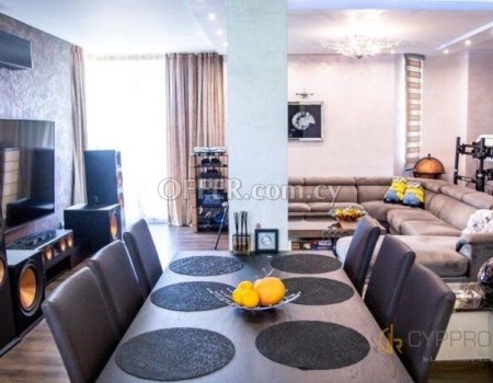 4 Bedroom Apartment in Agia Zoni - 8