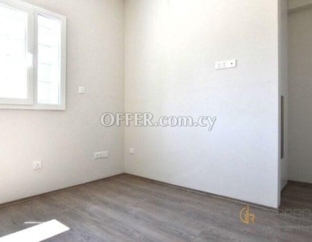 2 Bedroom Apartment in Agios Tychonas - 6