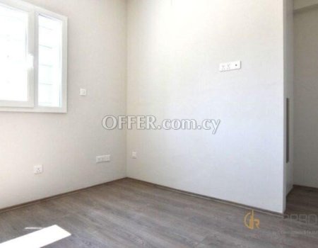 2 Bedroom Apartment in Agios Tychonas - 6