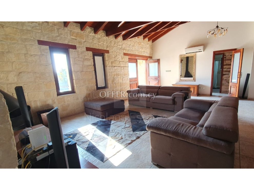 Luxury country style villa for rent in Moni village of Limassol - 9