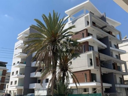 TWO BEDROOM APARTMENT IN LIMASSOL CITY CENTER - 3