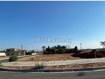 Commercial Plot  With An Area Of 1,384 sqm Covered By All Services In  - 2
