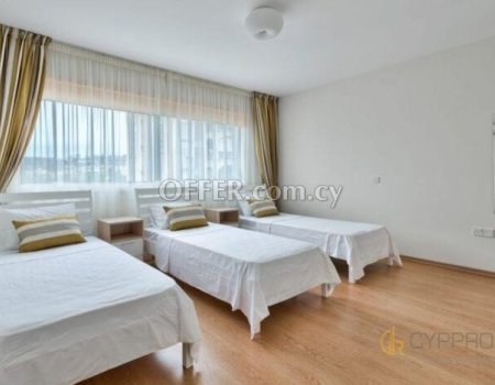 5 Bedroom Apartment near Metro Supermarket - 5