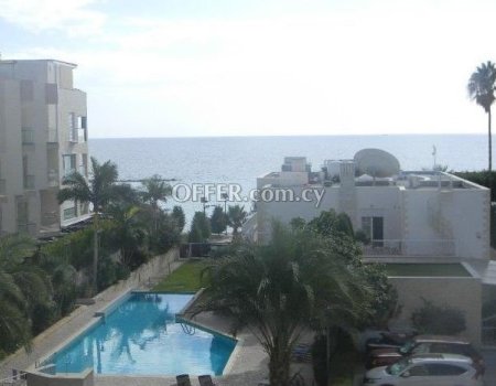 Seafront 2 Bedroom Apartment in Tourist Area