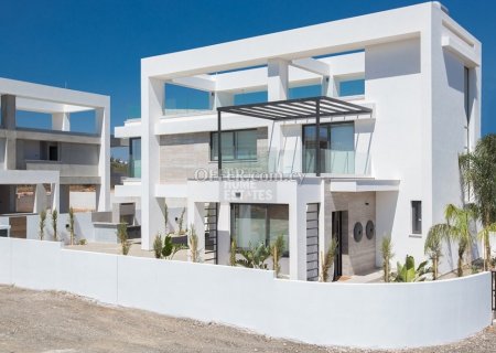 Modern Villa with Big Plot in Pernera Area