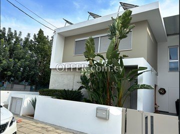 In Excellent Condition 4 Bedroom Modern House  In Lakatamia, Nicosia - 6