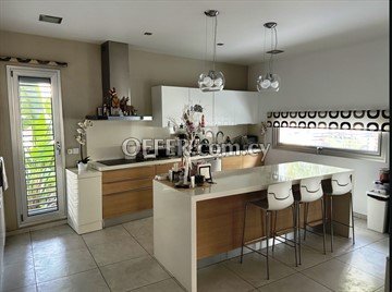 In Excellent Condition 4 Bedroom Modern House  In Lakatamia, Nicosia - 3