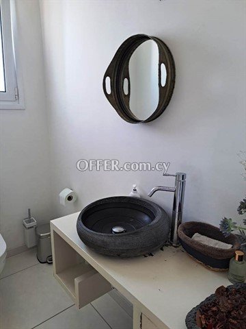3 Bedroom Spacious Penthouse Apartment With Roof Garden  In Strovolos, - 2