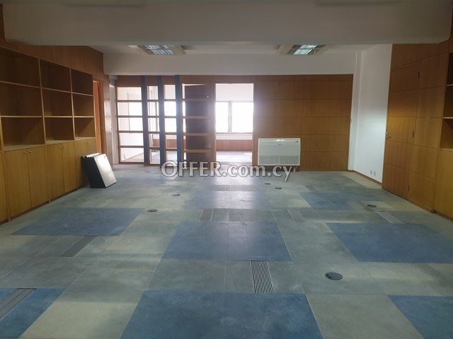 Commercial Whole floor office 487m2 for sale with Raised floors - 1