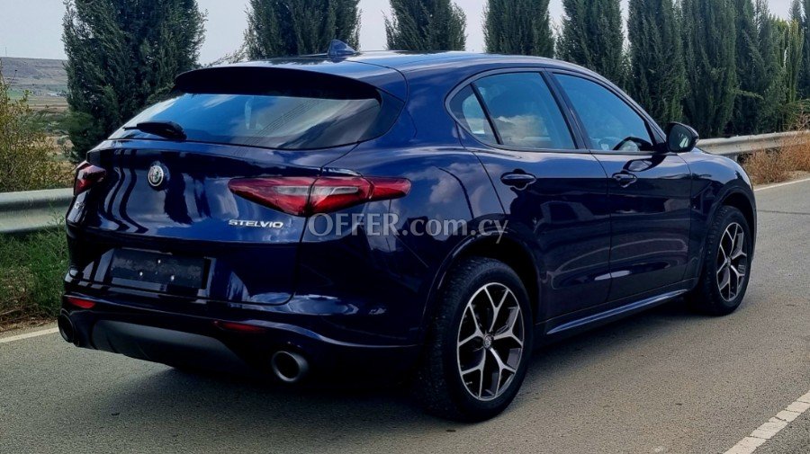 2018 Alfa Romeo Stelvio 2.0L Petrol Automatic SUV - 1