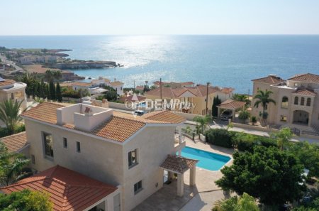 Villa For Rent in Peyia - Sea Caves, Paphos - DP2490