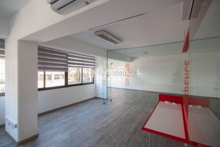 100 sqm office space unfurnished - 9