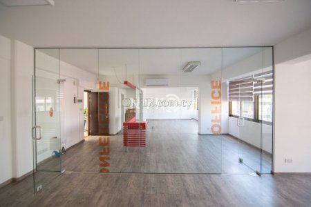 100 sqm office space unfurnished - 5