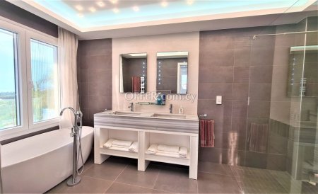 Resale Modern Large Villa with Sea Views in Sea Caves walking distance to Beach - 5