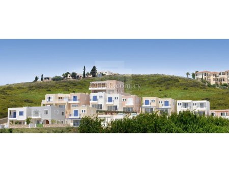 New three bedroom villa in Chloraka beach area Paphos - 2