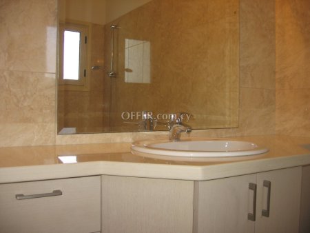 3-bedroom Semi-detached Villa 245 sqm in Larnaca (Town) - 2