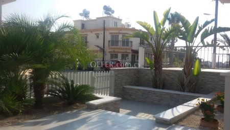 3-bedroom Semi-detached Villa 245 sqm in Larnaca (Town)