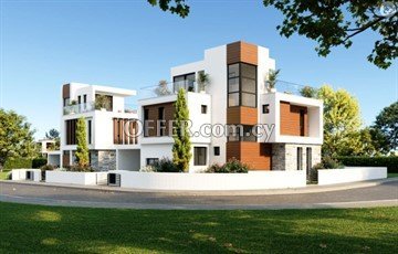 Prime Location 5+1 Bedroom House With Roof Garden  Close To The Beach 