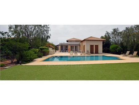 Three bedroom villa with a large yard in Aphrodite Hills of Paphos