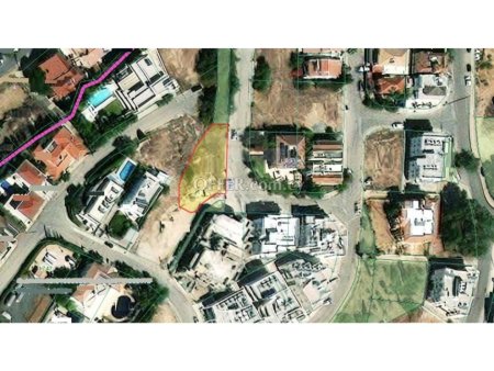 A large Plot of 700 sq.m. For Sale in Strovolos Apollonio Hospital