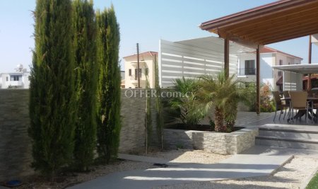 3-bedroom Semi-detached Villa 245 sqm in Larnaca (Town) - 13