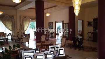 5 Bedroom Villa  In The City Center, Nicosia - 5