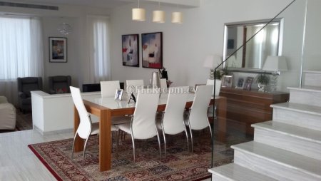 3-bedroom Semi-detached Villa 245 sqm in Larnaca (Town) - 11