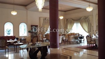 5 Bedroom Villa  In The City Center, Nicosia - 2