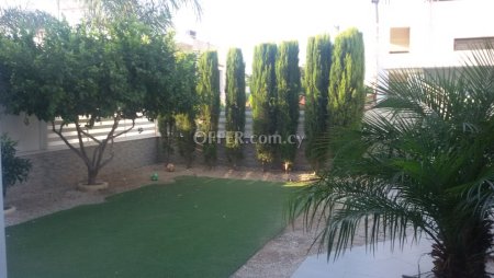 3-bedroom Semi-detached Villa 245 sqm in Larnaca (Town) - 7