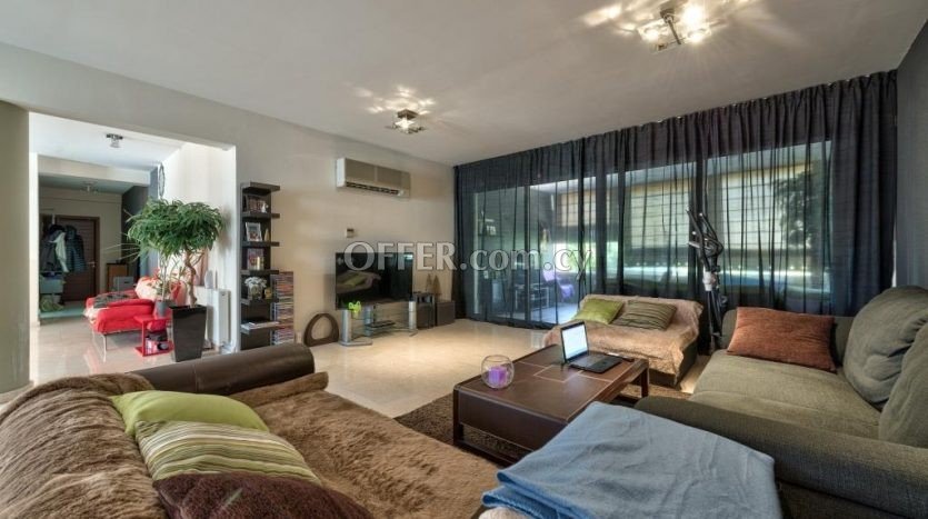 3 Bedroom Beachfront Apartment in Potamos Germasogeias - 2