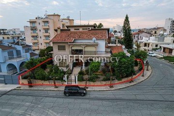 4 bedroom house in Larnaca Municipality - 1