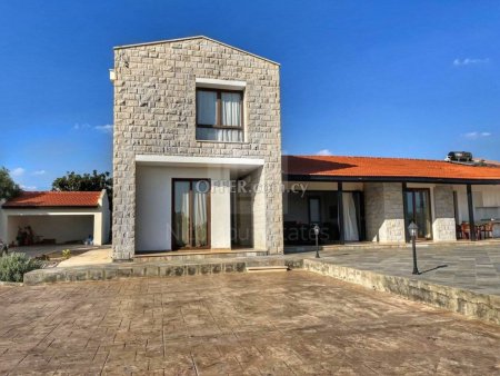 Luxury three bedroom Detached villa for sale in Maroni village Larnaca - 9