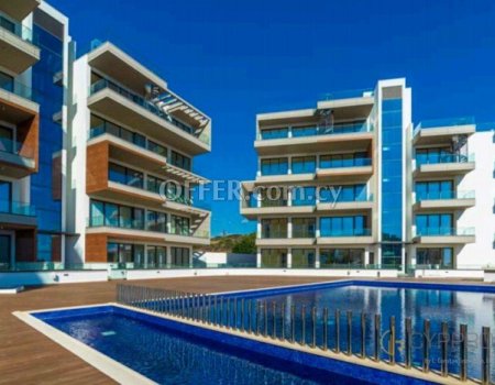 Luxury 3 Bedroom Apartment with Garden in Agios Tychonas Area - 1