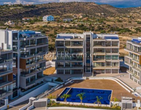 Luxury 3 Bedroom Apartment with Garden in Agios Tychonas Area - 2