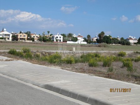 Plot for sale in Oroklini area Larnaca 798m2 - 3