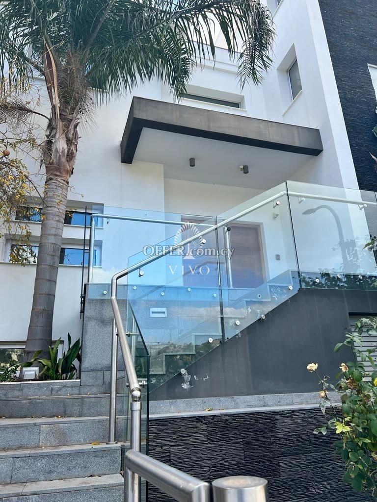 LUXURY VILLA OF 600 SQ FOR SALE IN PANTHEA AREA - 9