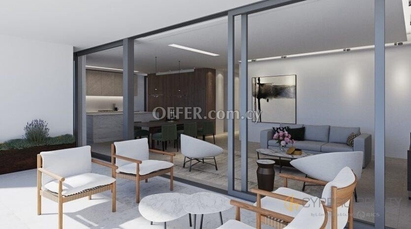 Brand New 3 Bedroom Penthouse with Pool in City Center - 3