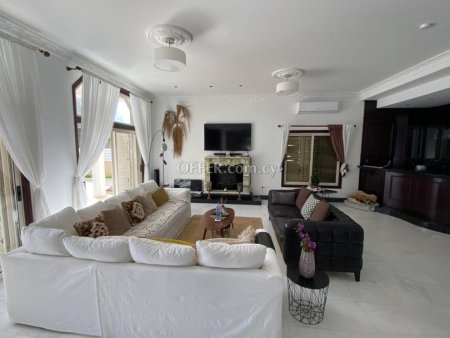 6-bedroom Detached Villa 500 sqm in Meneou - 13