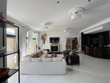 6-bedroom Detached Villa 500 sqm in Meneou - 11