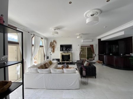 6-bedroom Detached Villa 500 sqm in Meneou - 12