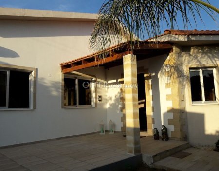 For Sale, Three-Bedroom Ground Floor House in Mammari - 1