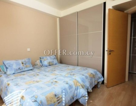 Beachfront 2 Bedroom Apartment in Tourist Area - 4