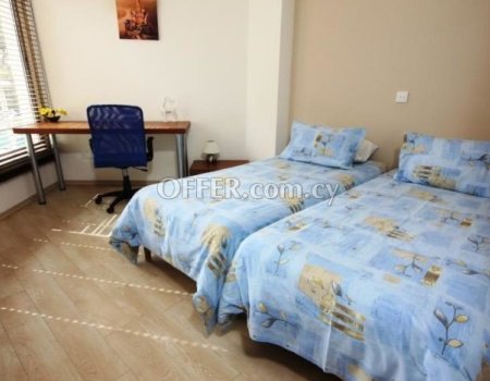 Beachfront 2 Bedroom Apartment in Tourist Area - 5