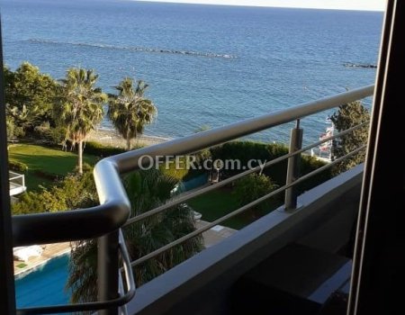 Beachfront 2 Bedroom Apartment in Tourist Area